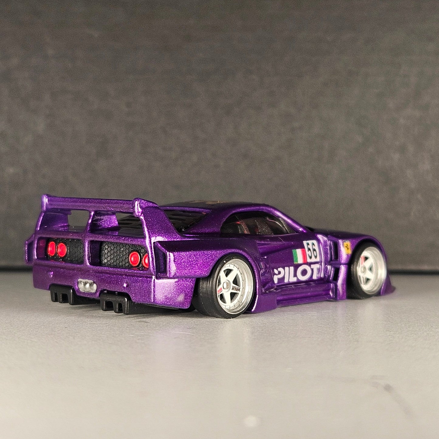 Ferrari F40 Street Legend