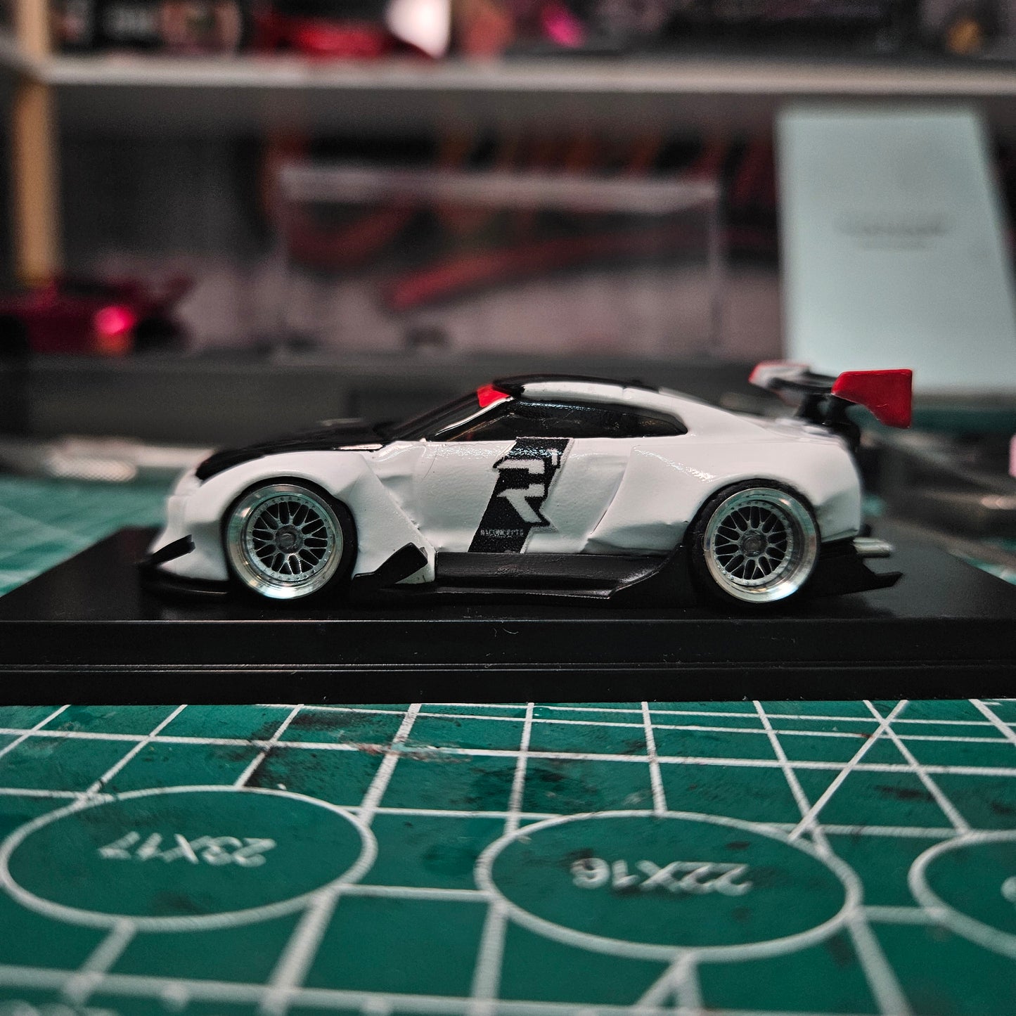NISSAN R35 ROCKET BUNNY V.1