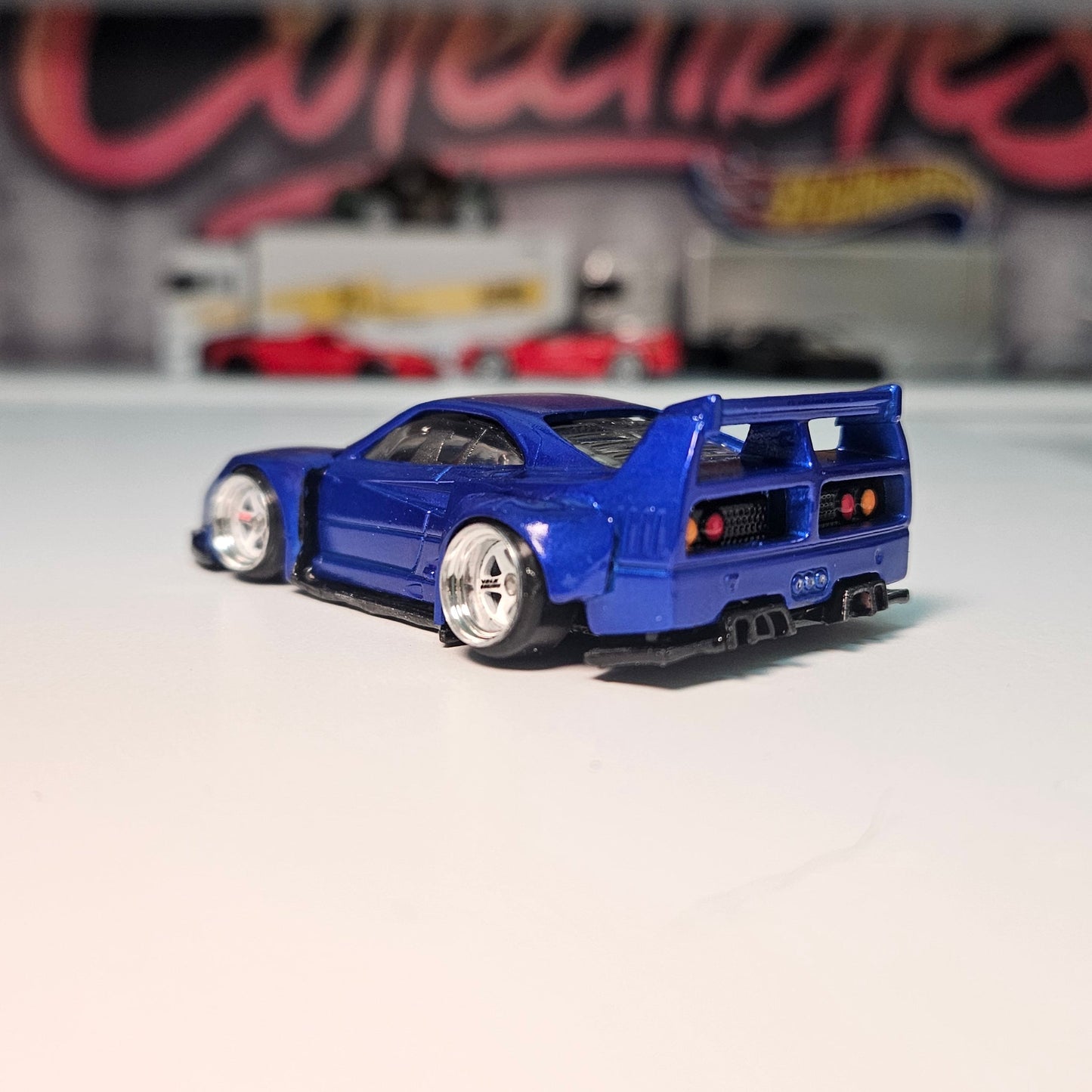 Ferrari F40 LBWK
